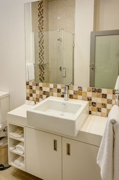 Mantra Charles Hotel - Accommodation Australia 26