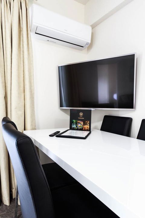 Adina Place Motel Apartments - Accommodation Australia 15