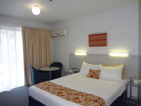Adina Place Motel Apartments - Accommodation Australia 17