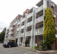 Adina Place Motel Apartments - Accommodation Australia