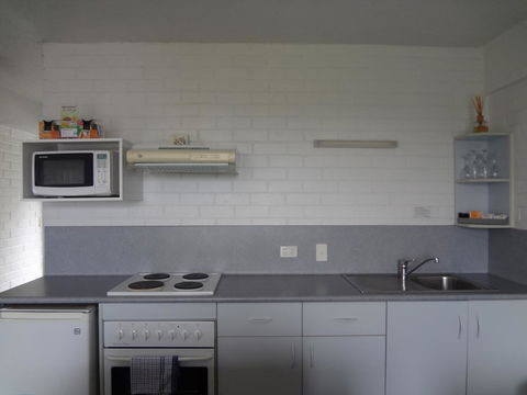 Adina Place Motel Apartments - Accommodation Australia 26