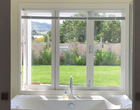 Richmond Bridge Accommodation â€œTwo The Bridgeâ€ - Accommodation Australia 13