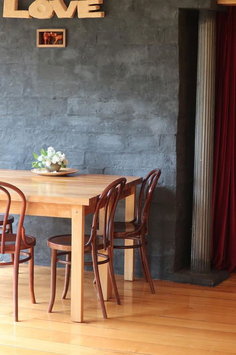 Cherry Top Farmstay - Boutique Eco Village - Australia Shopping 24