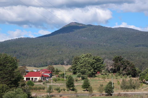 Cherry Top Farmstay - Boutique Eco Village - Australia Shopping 4