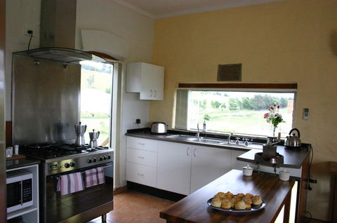 Cherry Top Farmstay - Boutique Eco Village - Australia Shopping 30