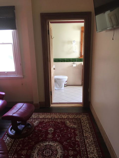 Kerrellie Cottages 2, 4 & 8 Reid Street - Accommodation Australia 16