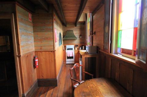 Kerrellie Cottages 2, 4 & 8 Reid Street - Accommodation Australia 32
