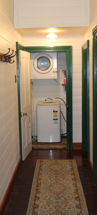 Kerrellie Cottages 2, 4 & 8 Reid Street - Accommodation Australia 10