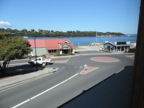 Bushman's Cafe - Accommodation Australia 11