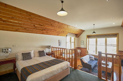 Bushman's Cafe - Accommodation Australia 1