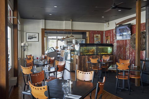 Bushman's Cafe - Accommodation Australia 3