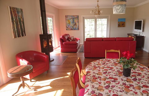 Mountain Blue Guest House - Accommodation Australia 10