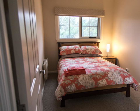 Mountain Blue Guest House - Accommodation Australia 15