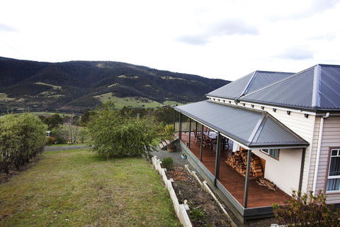 House On The Hill Bed And Breakfast - Accommodation Australia 41