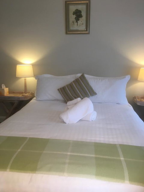 House On The Hill Bed And Breakfast - Accommodation Australia 28