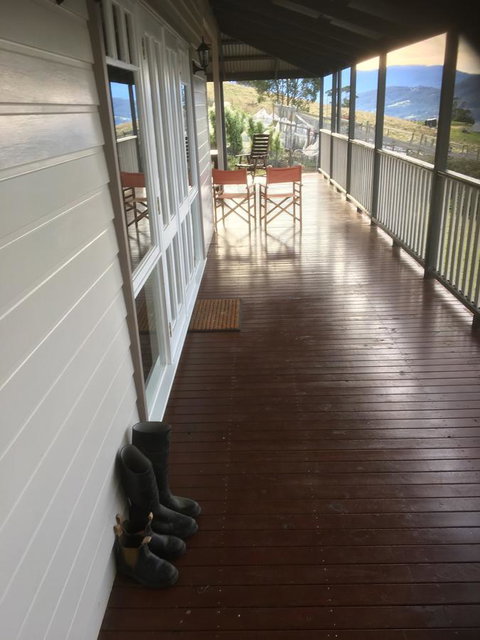 House On The Hill Bed And Breakfast - Accommodation Australia 3