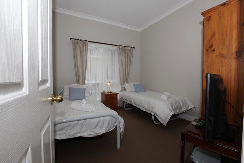 House On The Hill Bed And Breakfast - Accommodation Australia 33