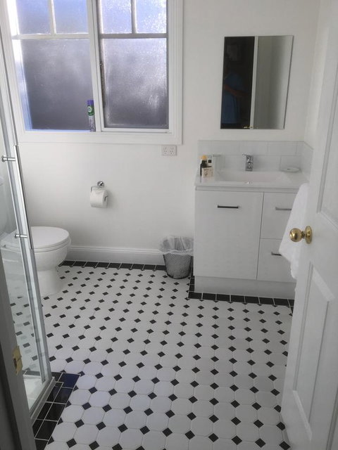 House On The Hill Bed And Breakfast - Accommodation Australia 12