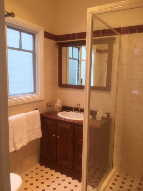 House On The Hill Bed And Breakfast - Accommodation Australia 14