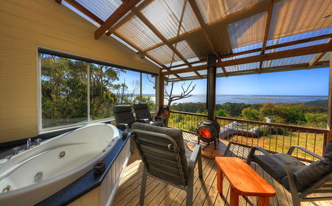 Island View Spa Cottage - Accommodation Australia 6
