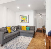 Newly Renovated Potts Point 2BR Art Deco - Accommodation Australia