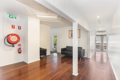 Newmarket Hotel - Accommodation Australia 3