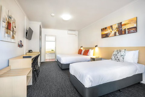 Nightcap At Ferntree Gully Hotel Motel - Local Tourism 1