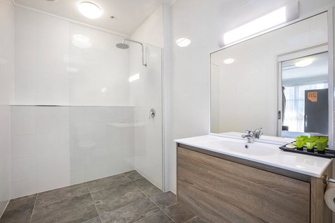 Nightcap At Ferntree Gully Hotel Motel - Local Tourism 3