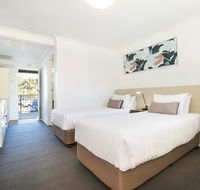 Nightcap at Golden Beach Tavern - Accommodation Australia