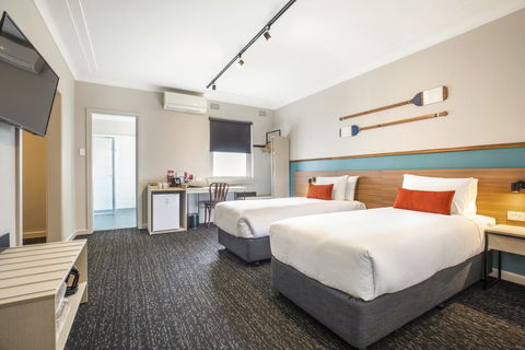 Nightcap At Ocean Beach Hotel - Accommodation Australia 1