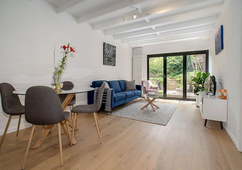 No.4 @ Foxes Hollows - Local Tourism 3