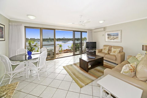 Noosa Shores Apartment 10 - Local Tourism 1