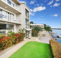 Noosa Shores Apartment 10 - Local Tourism