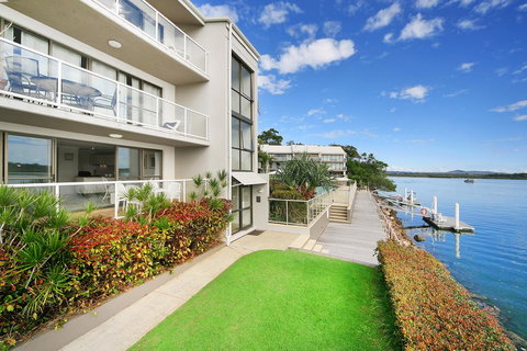 Noosa Shores Apartment 10 - Local Tourism 0