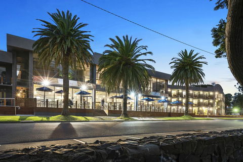North Pier Hotel - Accommodation Australia 0