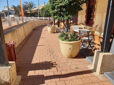 Northampton Motor Hotel - Accommodation Australia 3