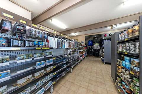 Nullarbor Roadhouse - Australia Shopping 3