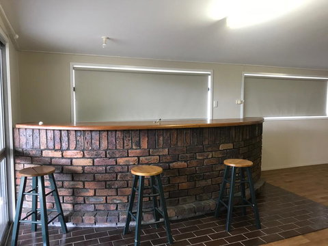 O'Shea's Royal Hotel - Bed n Breakfasts 2