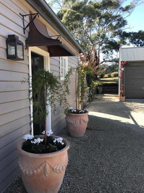 Oak Hill Woodend - Australia Shopping 1