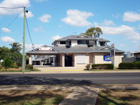 Oakey Motor Inn - Australia Shopping 0