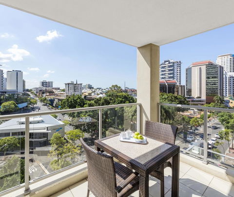 Oaks Brisbane Lexicon Suites - Local Tourism 2