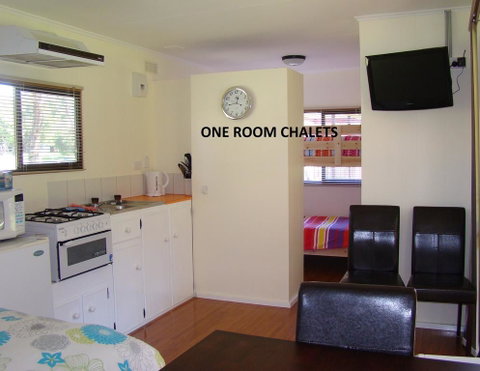 Ocean Beach Hideaway - Accommodation Australia 0