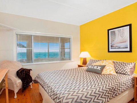 Ocean Blue Apartment One - Oceanfront Apartment - Accommodation Australia 2