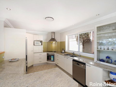 Ocean Breeze - 41 Kurrawyba Avenue, Terrigal - Australia Shopping 3