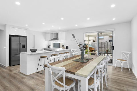 OCEAN BREEZE Family Home - Accommodation Australia 1
