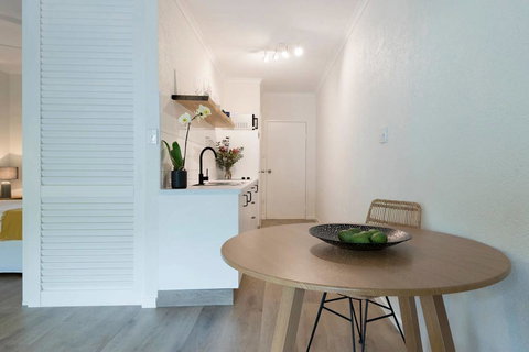 Ocean Palms Apartments - Local Tourism 3