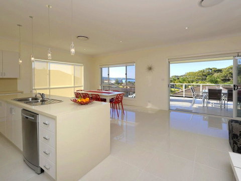 Ocean View Oasis@Fingal Bay - Accommodation Australia 3