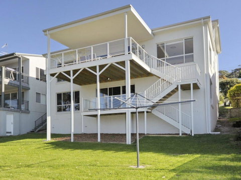 Ocean View Oasis@Fingal Bay - Accommodation Australia 2