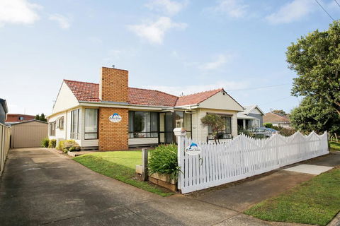 Ocean Views - Local Tourism 0