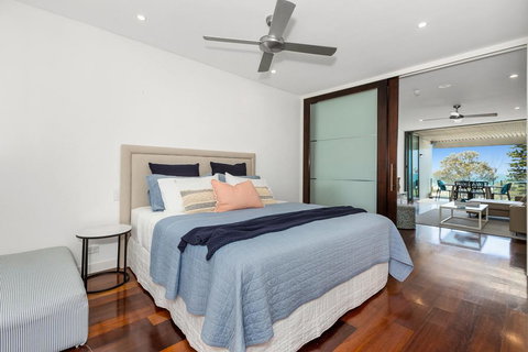 OCEAN VIEWS @ NOR NOR EAST 201 - Bed n Breakfasts 1